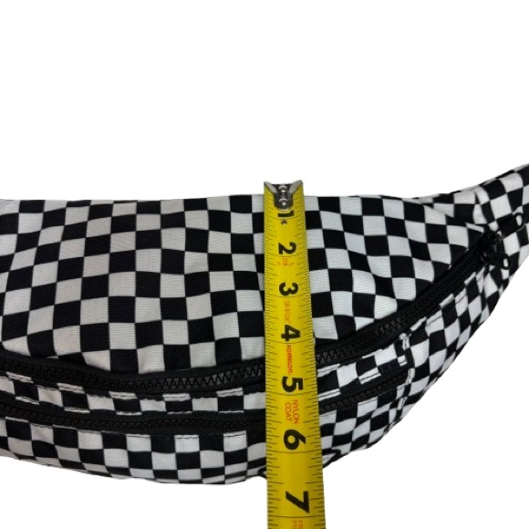 Vans  Ward Crossbody Black-White Checkerboard Large Fanny Pack Unisex - Picture 4 of 15